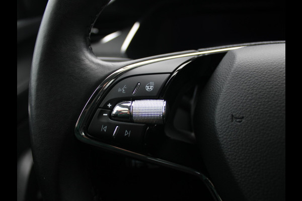 Škoda Octavia Combi 1.0 TSI Business Edition Plus | NAVIGATIE | ACHTERUITRIJCAMERA |