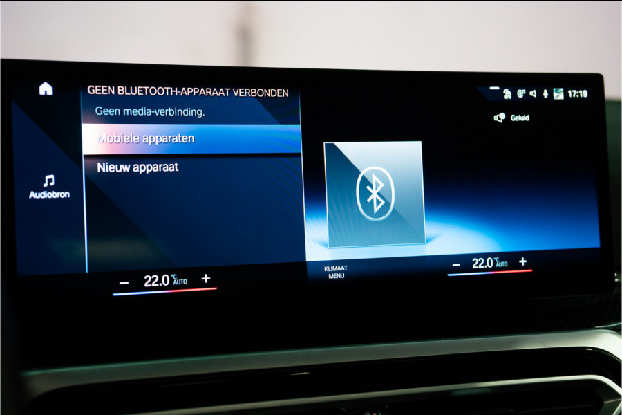 BMW 3-serie 320e M-Sport Pro 204PK | Shadow | Pano | ACC | Sfeer | Laser | Fabrieksgarantie