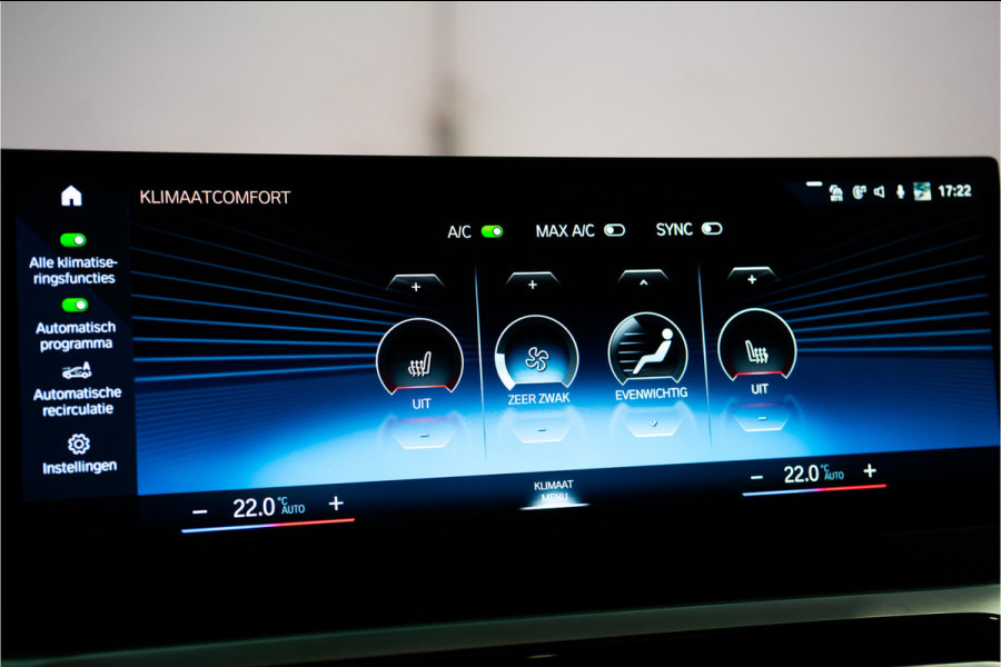 BMW 3-serie 320e M-Sport Pro 204PK | Shadow | Pano | ACC | Sfeer | Laser | Fabrieksgarantie