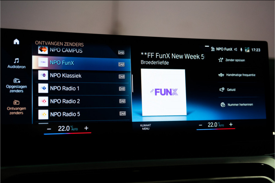 BMW 3-serie 320e M-Sport Pro 204PK | Shadow | Pano | ACC | Sfeer | Laser | Fabrieksgarantie