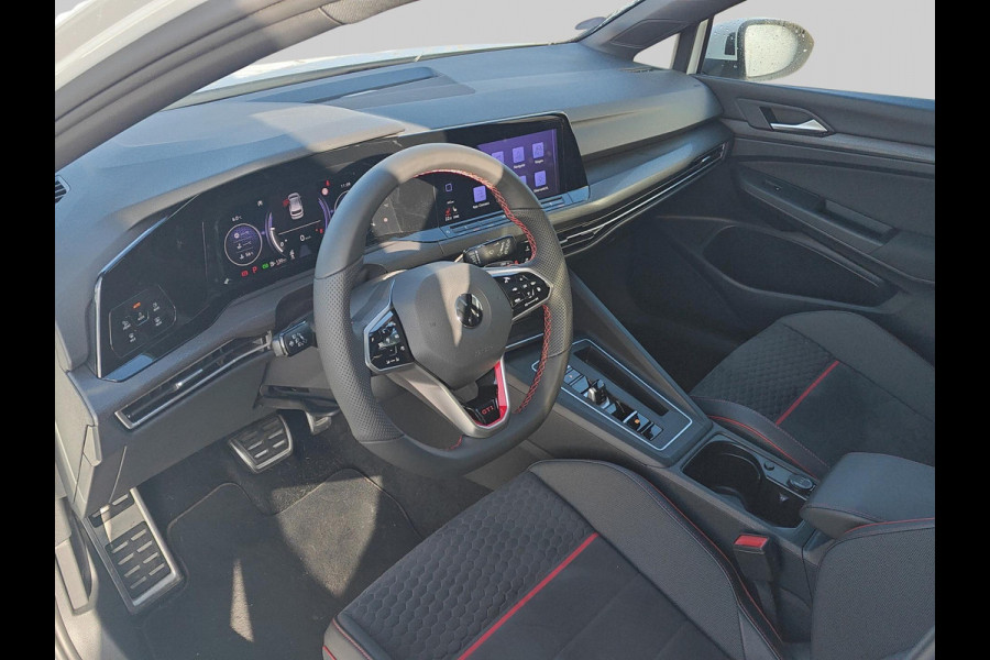 Volkswagen Golf 2.0 TSI GTI Clubsport | Panorama-schuif-/kanteldak | Apple Carplay/Andriod Auto