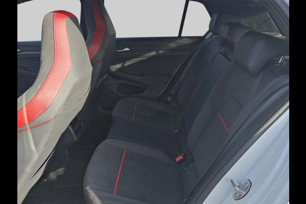 Volkswagen Golf 2.0 TSI GTI Clubsport | Panorama-schuif-/kanteldak | Apple Carplay/Andriod Auto