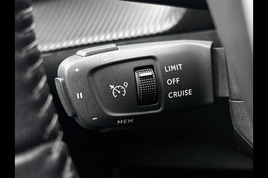 Peugeot e-2008 EV Allure 50 kWh (NAVIGATIE, CARPLAY, PDC, CRUISE, 1e EIGENAAR)