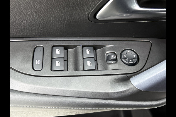 Peugeot e-2008 EV Allure 50 kWh (NAVIGATIE, CARPLAY, PDC, CRUISE, 1e EIGENAAR)
