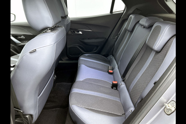 Peugeot e-2008 EV Allure 50 kWh (NAVIGATIE, CARPLAY, PDC, CRUISE, 1e EIGENAAR)