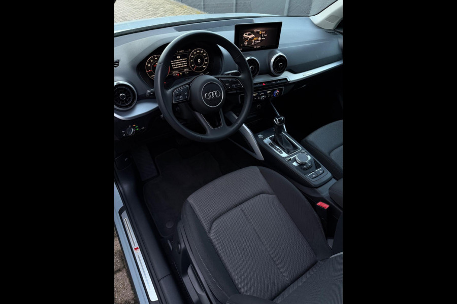 Audi Q2 35 TFSI S-Line Edition CarPlay Camera