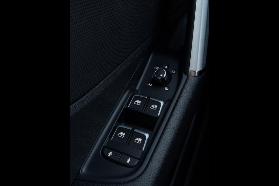 Audi Q2 35 TFSI S-Line Edition CarPlay Camera