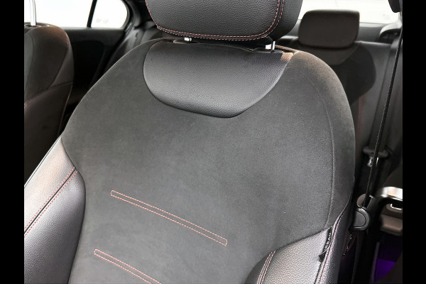 Mercedes-Benz A-Klasse 180 AMG-Line Premium Plus(Goed OndH, Sfeerverlichting, Camera, Parkeerhulp V+A, StoelV, Cruise Con, Etc)