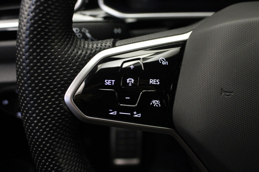 Volkswagen T-Roc 1.0 TSI R-Line Business+ |Camera|Navi|