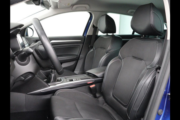 Renault Mégane 1.3 TCe Intens | Trekhaak | Carplay | Keyless | Navigatie | Full LED | Parkeerhulp | Climate control | Bluetooth | Cruise control