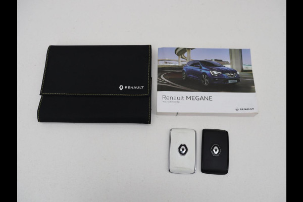 Renault Mégane 1.3 TCe Intens | Trekhaak | Carplay | Keyless | Navigatie | Full LED | Parkeerhulp | Climate control | Bluetooth | Cruise control