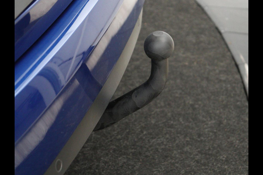 Renault Mégane 1.3 TCe Intens | Trekhaak | Carplay | Keyless | Navigatie | Full LED | Parkeerhulp | Climate control | Bluetooth | Cruise control