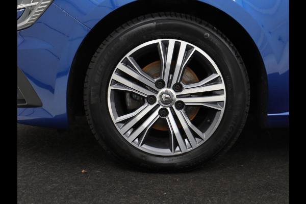 Renault Mégane 1.3 TCe Intens | Trekhaak | Carplay | Keyless | Navigatie | Full LED | Parkeerhulp | Climate control | Bluetooth | Cruise control