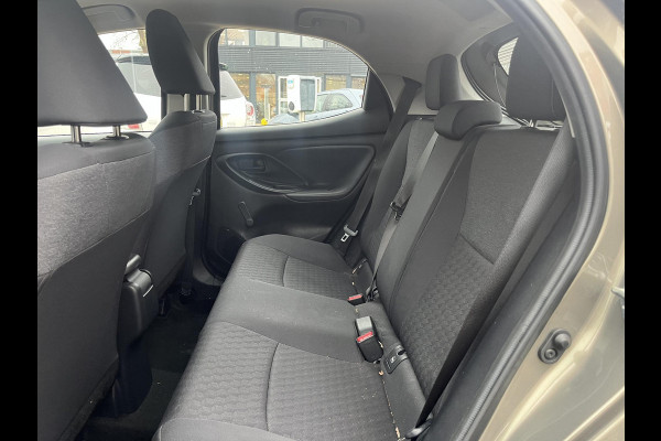 Toyota Yaris 1.5 Hybrid Active | Navigatie | Camera | Cruise control | Lane assist |