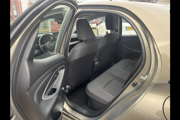 Toyota Yaris 1.5 Hybrid Active | Navigatie | Camera | Cruise control | Lane assist |