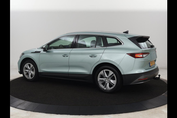 Škoda ENYAQ iV 80 | Panoramadak | Trekhaak | Stoelverwarming | Camera | Sfeerverlichting | Carplay | Navigatie | Achterbankverwarming | Full LED | Parkeerhulp | Cruise control