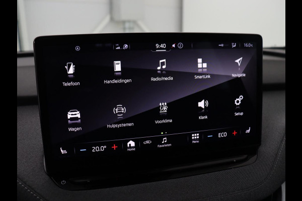 Škoda ENYAQ iV 80 | Panoramadak | Trekhaak | Stoelverwarming | Camera | Sfeerverlichting | Carplay | Navigatie | Achterbankverwarming | Full LED | Parkeerhulp | Cruise control
