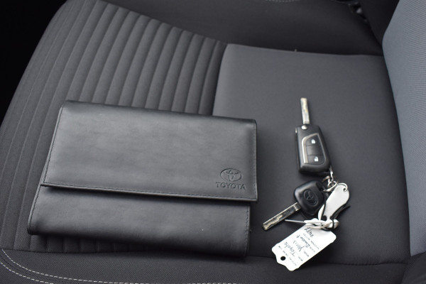 Toyota Yaris 1.5 VVT-i Active Automaat Trekhaak Parkeer camera Apple Carplay