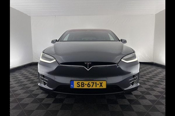 Tesla Model X 75D Base [ 7-Pers. ] Aut. *PANO-WINDOW | AUTOPILOT | LEATHER | TOPVIEW | NAVI-FULLMAP | FULL-LED | AIRSUSPENSION | DIGI-COCKPIT | KEYLESS | CAMERA | DAB+ | HEATED-COMFORTSEATS | 20''ALU*