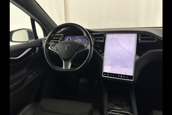 Tesla Model X 75D Base [ 7-Pers. ] Aut. *PANO-WINDOW | AUTOPILOT | LEATHER | TOPVIEW | NAVI-FULLMAP | FULL-LED | AIRSUSPENSION | DIGI-COCKPIT | KEYLESS | CAMERA | DAB+ | HEATED-COMFORTSEATS | 20''ALU*