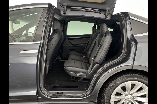 Tesla Model X 75D Base [ 7-Pers. ] Aut. *PANO-WINDOW | AUTOPILOT | LEATHER | TOPVIEW | NAVI-FULLMAP | FULL-LED | AIRSUSPENSION | DIGI-COCKPIT | KEYLESS | CAMERA | DAB+ | HEATED-COMFORTSEATS | 20''ALU*