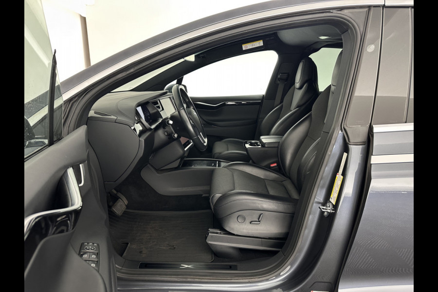 Tesla Model X 75D Base [ 7-Pers. ] Aut. *PANO-WINDOW | AUTOPILOT | LEATHER | TOPVIEW | NAVI-FULLMAP | FULL-LED | AIRSUSPENSION | DIGI-COCKPIT | KEYLESS | CAMERA | DAB+ | HEATED-COMFORTSEATS | 20''ALU*