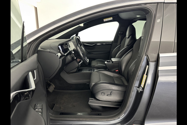 Tesla Model X 75D Base [ 7-Pers. ] Aut. *PANO-WINDOW | AUTOPILOT | LEATHER | TOPVIEW | NAVI-FULLMAP | FULL-LED | AIRSUSPENSION | DIGI-COCKPIT | KEYLESS | CAMERA | DAB+ | HEATED-COMFORTSEATS | 20''ALU*