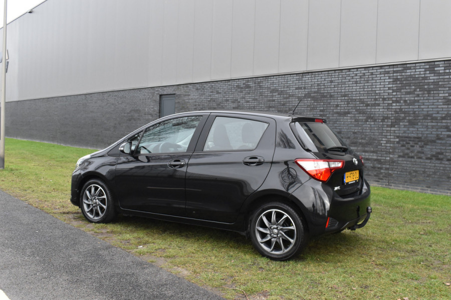 Toyota Yaris 1.5 VVT-i Active Automaat Trekhaak Parkeer camera Apple Carplay
