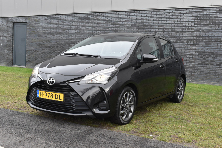 Toyota Yaris 1.5 VVT-i Active Automaat Trekhaak Parkeer camera Apple Carplay