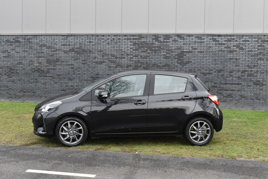 Toyota Yaris 1.5 VVT-i Active Automaat Trekhaak Parkeer camera Apple Carplay