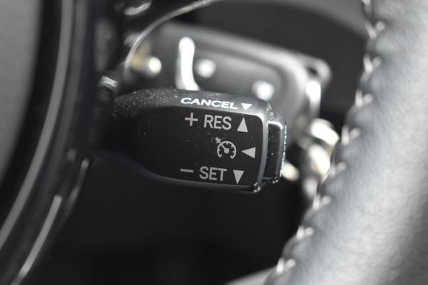 Toyota Yaris 1.5 VVT-i Active Automaat Trekhaak Parkeer camera Apple Carplay