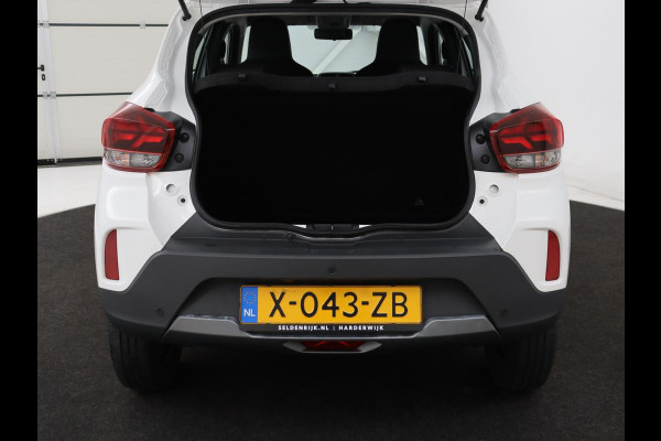 Dacia Spring Extreme 27 kWh | Leder | Carplay | Camera | Airco | Navigatie | Parkeerhulp | Speedlimiter | Bluetooth