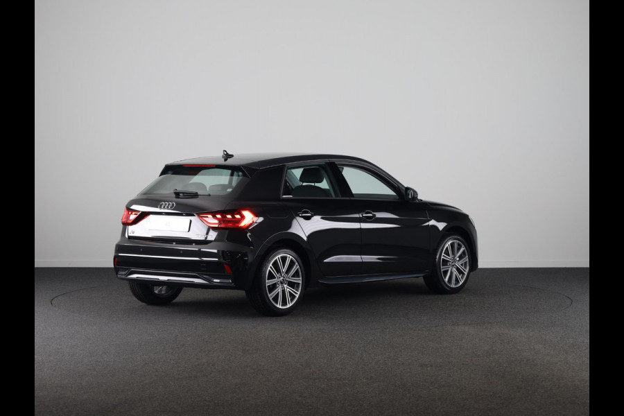 Audi A1 Sportback Advanced edition 25 TFSI 95 pk | Ledlampen voor en achter | Sportstoelen voor | Ambient verlichting | Buiten spiegels inklapbaar |