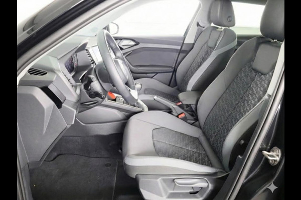 Audi A1 Sportback Advanced edition 25 TFSI 95 pk | Ledlampen voor en achter | Sportstoelen voor | Ambient verlichting | Buiten spiegels inklapbaar |
