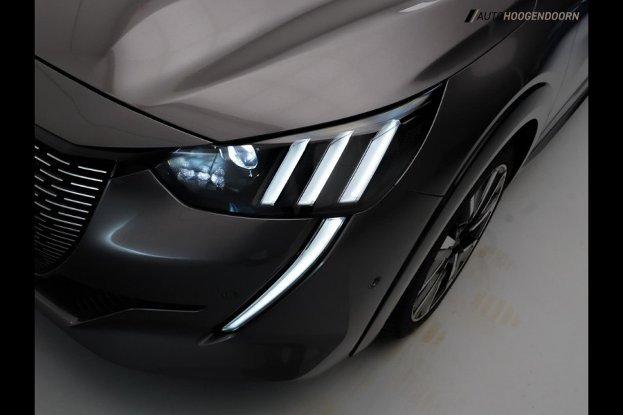 Peugeot 208 1.2 PureTech GT 100pk (APPLE CARPLAY,LED,SPORTSTOELEN,SFEERVERLICHTING,CAMERA,PDC,CRUISE,DODEHOEK,KEYLESS,LM-VELGEN)