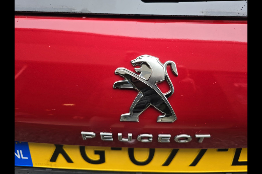 Peugeot 308 1.2 PureTech Allure | 2E EIGENAAR | 12MND GARANTIE | PANO DAK | NAVI | NW DISTR RIEM | TREKHAAK |