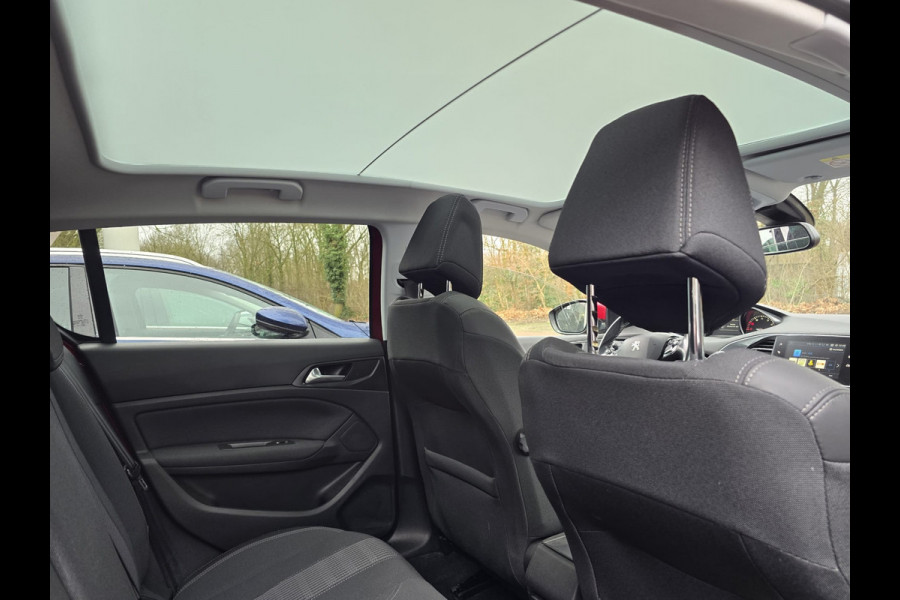 Peugeot 308 1.2 PureTech Allure | 2E EIGENAAR | 12MND GARANTIE | PANO DAK | NAVI | NW DISTR RIEM | TREKHAAK |