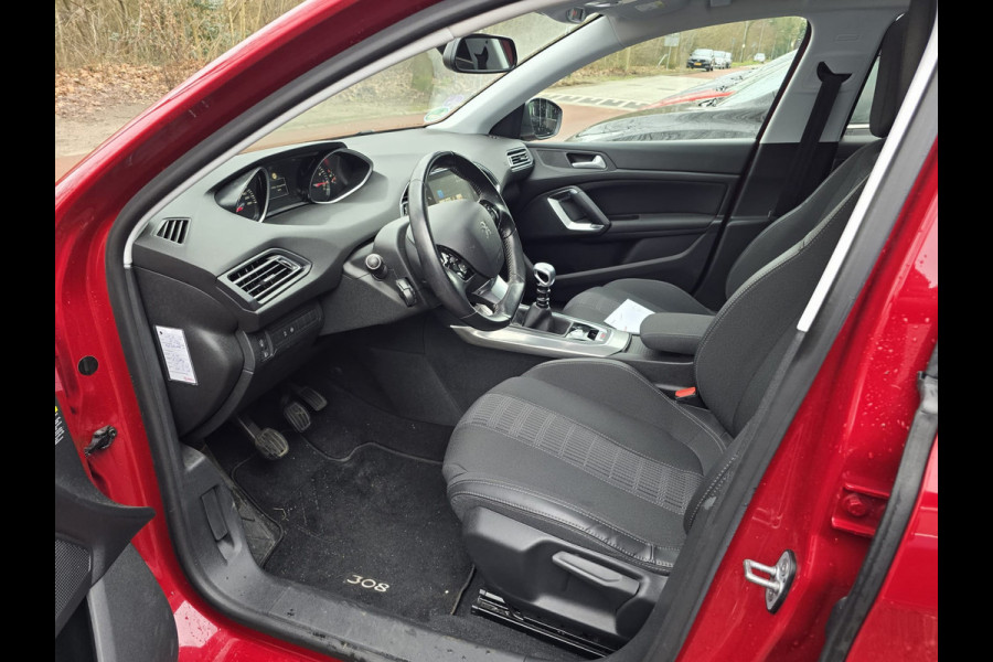Peugeot 308 1.2 PureTech Allure | 2E EIGENAAR | 12MND GARANTIE | PANO DAK | NAVI | NW DISTR RIEM | TREKHAAK |