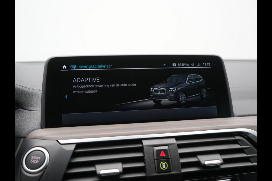 BMW X3 xDrive30e Luxury Line Plug In Hybrid 293pk Dealer O.H. PHEV | Trekhaak Af Fabriek | Camera | Adaptief Onderstel | Lederen Sportstoelen Memory & Verwarmd | Hifi Sound | Sfeerverlichting | Blis | Apple Carplay | Keyless | Navigatie | DAB |