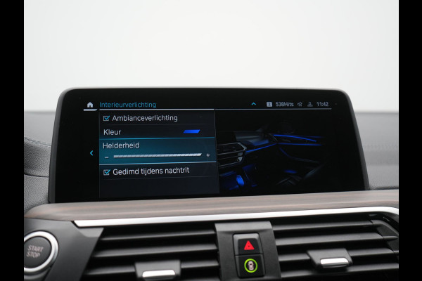 BMW X3 xDrive30e Luxury Line Plug In Hybrid 293pk Dealer O.H. PHEV | Trekhaak Af Fabriek | Camera | Adaptief Onderstel | Lederen Sportstoelen Memory & Verwarmd | Hifi Sound | Sfeerverlichting | Blis | Apple Carplay | Keyless | Navigatie | DAB |