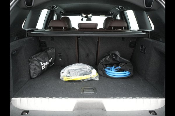 BMW X3 xDrive30e Luxury Line Plug In Hybrid 293pk Dealer O.H. PHEV | Trekhaak Af Fabriek | Camera | Adaptief Onderstel | Lederen Sportstoelen Memory & Verwarmd | Hifi Sound | Sfeerverlichting | Blis | Apple Carplay | Keyless | Navigatie | DAB |
