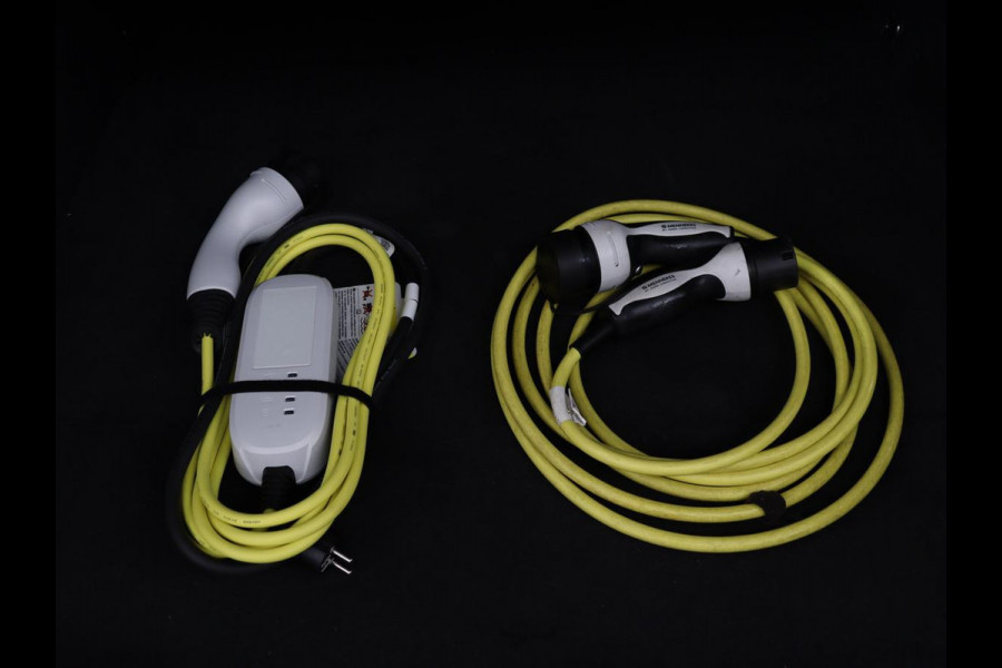 CUPRA Leon 1.4 e-Hybrid VZ Business | 245pk | Origineel NL | Trekhaak | Stuurverwarming |  Carplay | Adaptive cruise | Sfeerverlichting | Navigatie | Parkeerhulp | Keyless | PHEV | Plug In