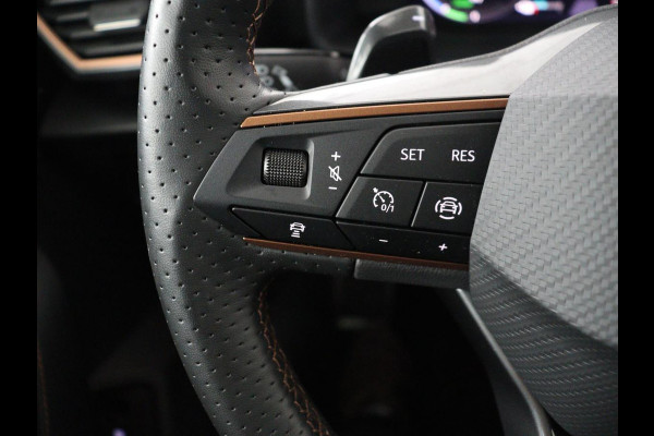 CUPRA Leon 1.4 e-Hybrid VZ Business | 245pk | Origineel NL | Trekhaak | Stuurverwarming |  Carplay | Adaptive cruise | Sfeerverlichting | Navigatie | Parkeerhulp | Keyless | PHEV | Plug In