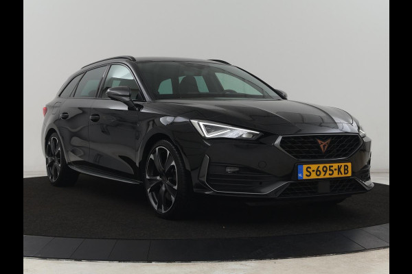 CUPRA Leon 1.4 e-Hybrid VZ Business | 245pk | Origineel NL | Trekhaak | Stuurverwarming |  Carplay | Adaptive cruise | Sfeerverlichting | Navigatie | Parkeerhulp | Keyless | PHEV | Plug In