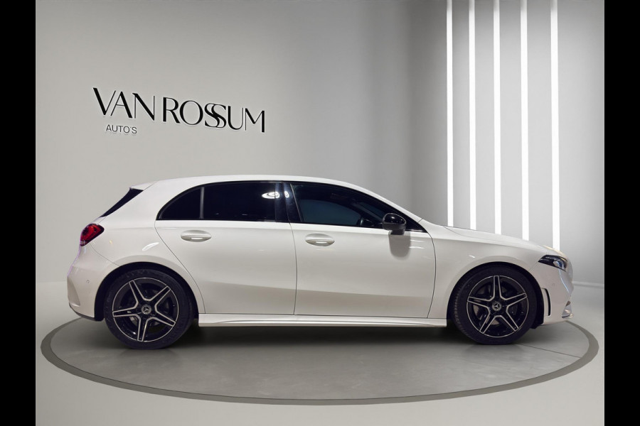 Mercedes-Benz A-Klasse 220 Premium Plus AMG | Sfeer | 18"| Camera | Stoelverw | Parkeersensors | Burmester | Matrix |