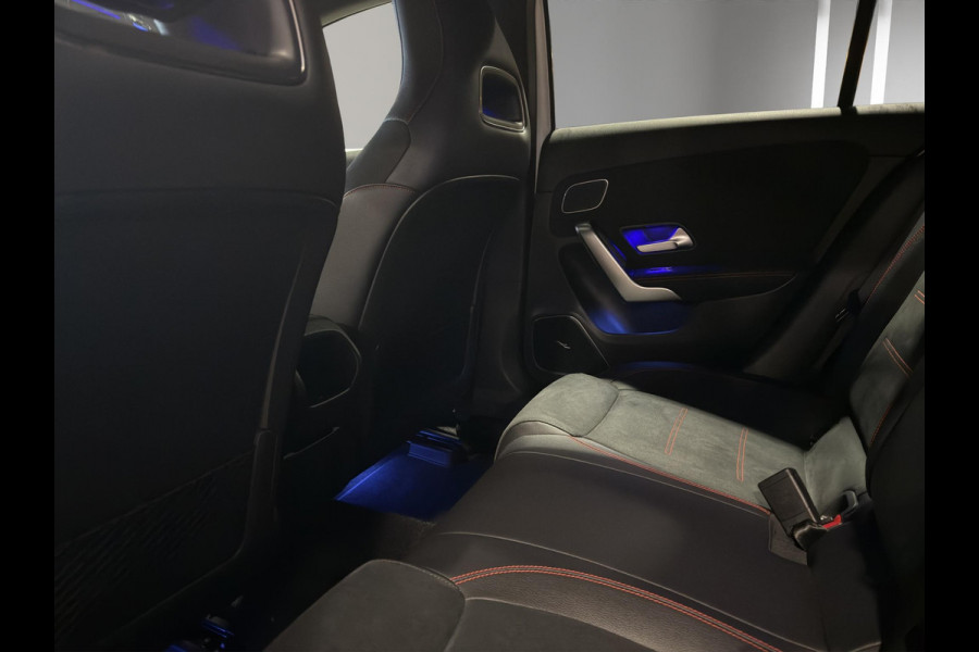 Mercedes-Benz A-Klasse 220 Premium Plus AMG | Sfeer | 18"| Camera | Stoelverw | Parkeersensors | Burmester | Matrix |