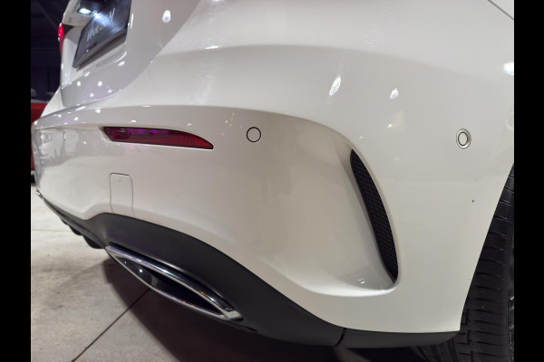 Mercedes-Benz A-Klasse 220 Premium Plus AMG | Sfeer | 18"| Camera | Stoelverw | Parkeersensors | Burmester | Matrix |