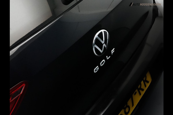 Volkswagen Golf 1.5 TSI Life Business Sport (ALCANTARA,PANORAMA-SCHUIFDAK,MEMORY STOELEN,ADAPTIVE CRUISE,SFEERVERLICHTING,CAMERA)