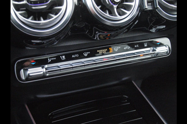 Mercedes-Benz EQB 250 AMG Line 67 kWh | SOH 95% | Panoramadak | Head-Up Display | 360 Camera | Sfeerverlichting |