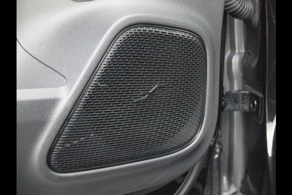 Mercedes-Benz EQB 250 AMG Line 67 kWh | SOH 95% | Panoramadak | Head-Up Display | 360 Camera | Sfeerverlichting |